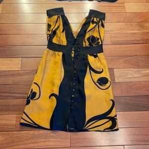 Tibi dress size 4. Missing one button but perfect condition. Worn once.